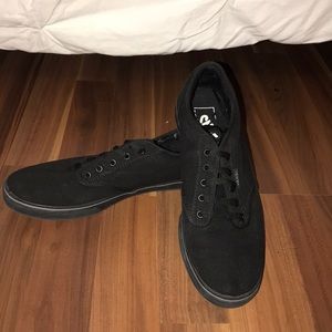 All black Vans